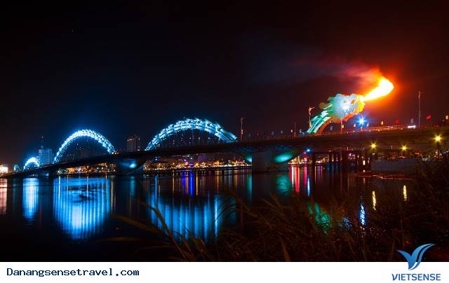 Đà Nẵng rực rỡ Noel và Tết Dương Lịch - Ảnh 4