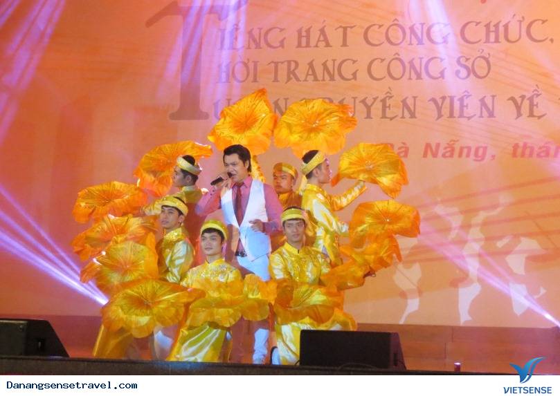 danang-tren-1000congchuc-tranhtai