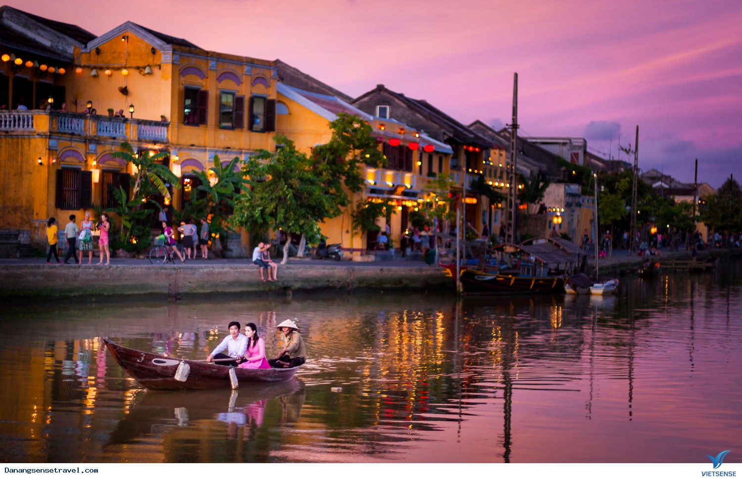 Đầu xuân các điểm vui chơi tại Đà Nẵng thu hút đông khách thăm quan - Ảnh 3 Đầu xuân các điểm vui chơi tại Đà Nẵng thu hút đông khách thăm quan - Ảnh 3