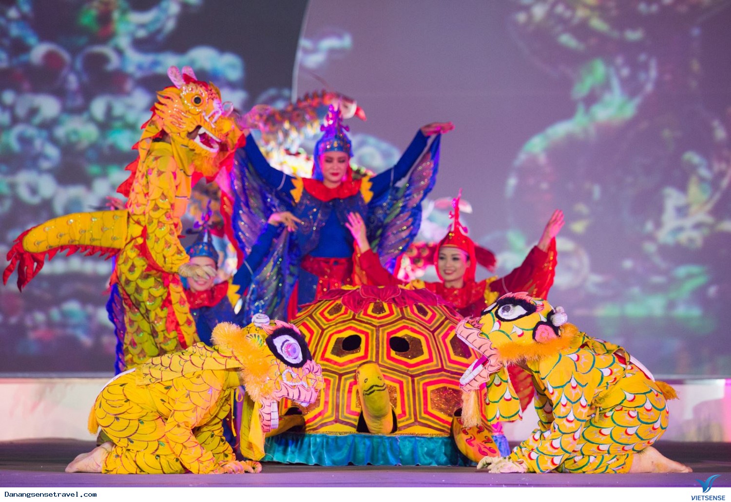 Đêm Thổ DIFF Chờ Nhật Bản- Thụy Sĩ tỏa sáng - Ảnh 4