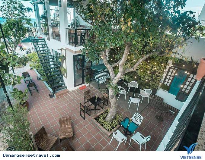 Điều gì đã khiến cho quán cà phê De L`amour trở thành một địa điểm hấp dẫn ở ven biển Đà Nẵng, 2018 - Ảnh 3 Điều gì đã khiến cho quán cà phê De L`amour trở thành một địa điểm hấp dẫn ở ven biển Đà Nẵng, 2018 - Ảnh 3