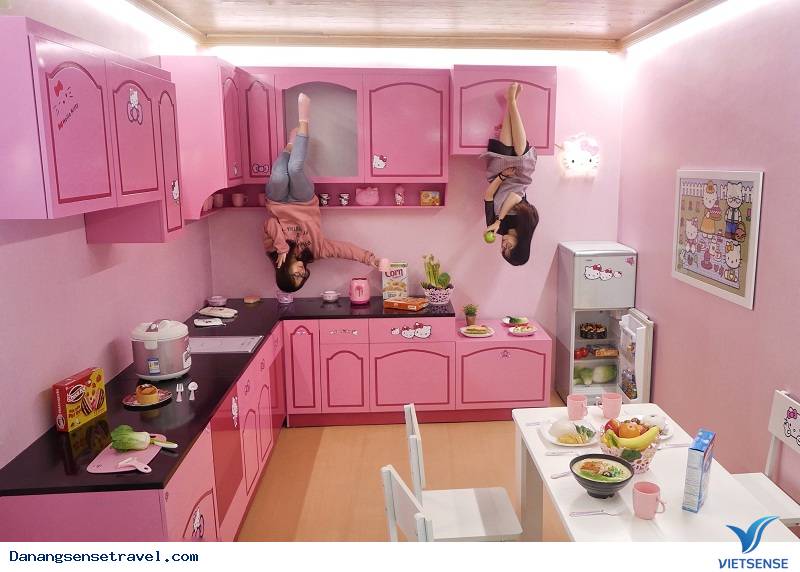 Độc đáo Upside Down World tại Đà Nẵng - Ảnh 1 Độc đáo Upside Down World tại Đà Nẵng - Ảnh 1