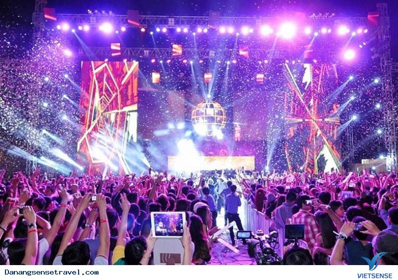 Đón giáng sinh và tết dương lịch hấp dẫn tại Đà Nẵng - Ảnh 3 Đón giáng sinh và tết dương lịch hấp dẫn tại Đà Nẵng - Ảnh 3