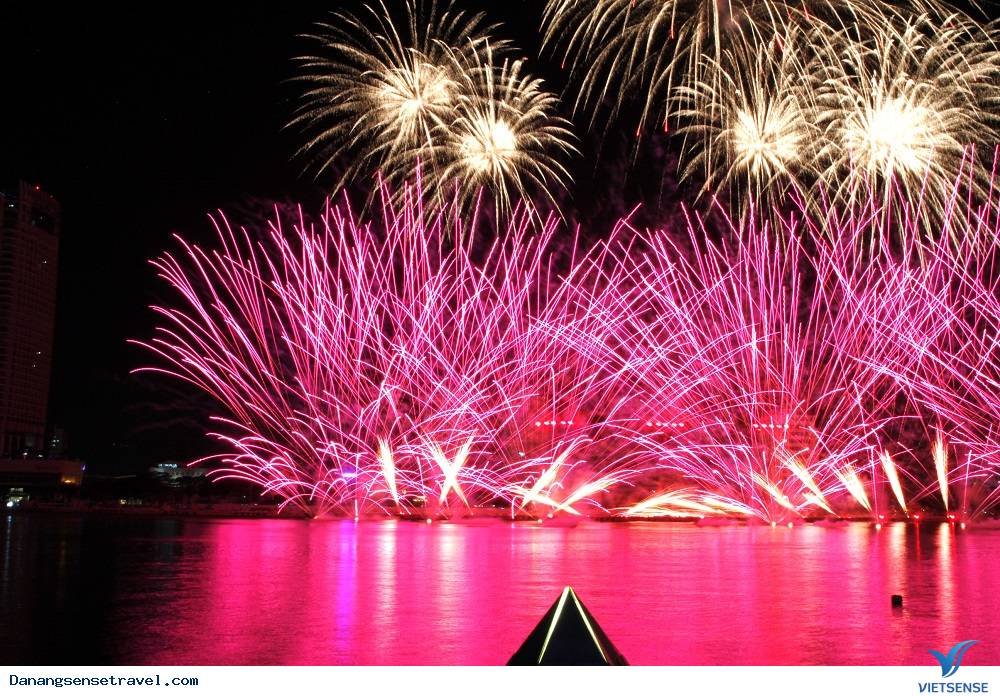 khách thăm quan đến Đà Nẵng tăng cao trong dịp DIFF - Ảnh 5 khách thăm quan đến Đà Nẵng tăng cao trong dịp DIFF - Ảnh 5