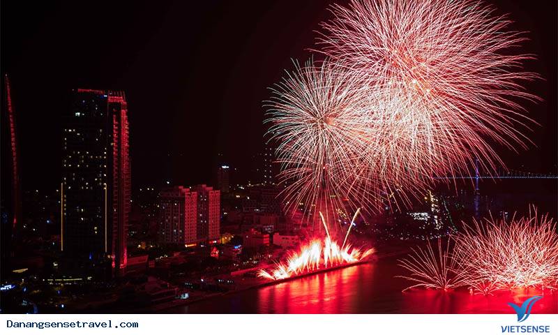 khách thăm quan đến Đà Nẵng tăng cao trong dịp DIFF - Ảnh 2 khách thăm quan đến Đà Nẵng tăng cao trong dịp DIFF - Ảnh 2
