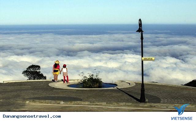 khách thăm quan Hàn Quốc thích thú khi check-in tại Đà Nẵng - Ảnh 4 khách thăm quan Hàn Quốc thích thú khi check-in tại Đà Nẵng - Ảnh 4