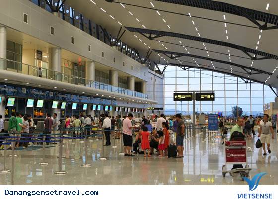 khách thăm quan quốc tế đến trải nghiệm Đà Nẵng bằng đường hàng không tăng mạnh - Ảnh 1