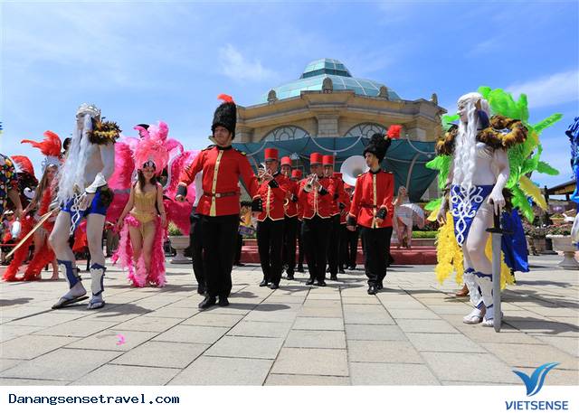 khách thăm quan rộn ràng trẩy hội đầu xuân tại Bà Nà - Ảnh 3