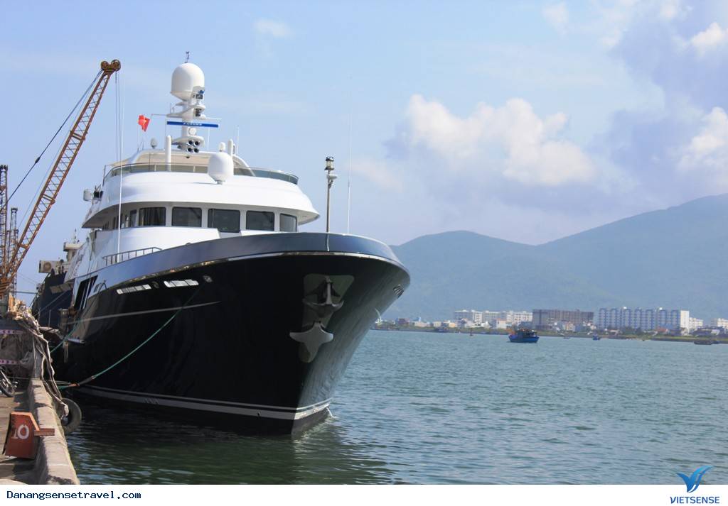 Du Thuyền Dorothea Cập Cảng Đà Nẵng - Ảnh 1 Du Thuyền Dorothea Cập Cảng Đà Nẵng - Ảnh 1