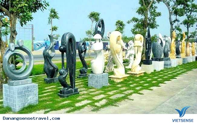 Du xuân bên làng đá Ngũ Hành Sơn Đà Nẵng - Ảnh 1 Du xuân bên làng đá Ngũ Hành Sơn Đà Nẵng - Ảnh 1