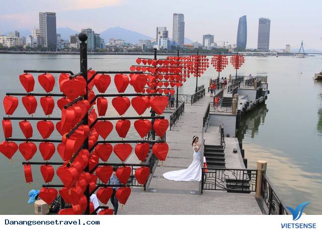 Cầu khóa tình yêu Cầu khóa tình yêu