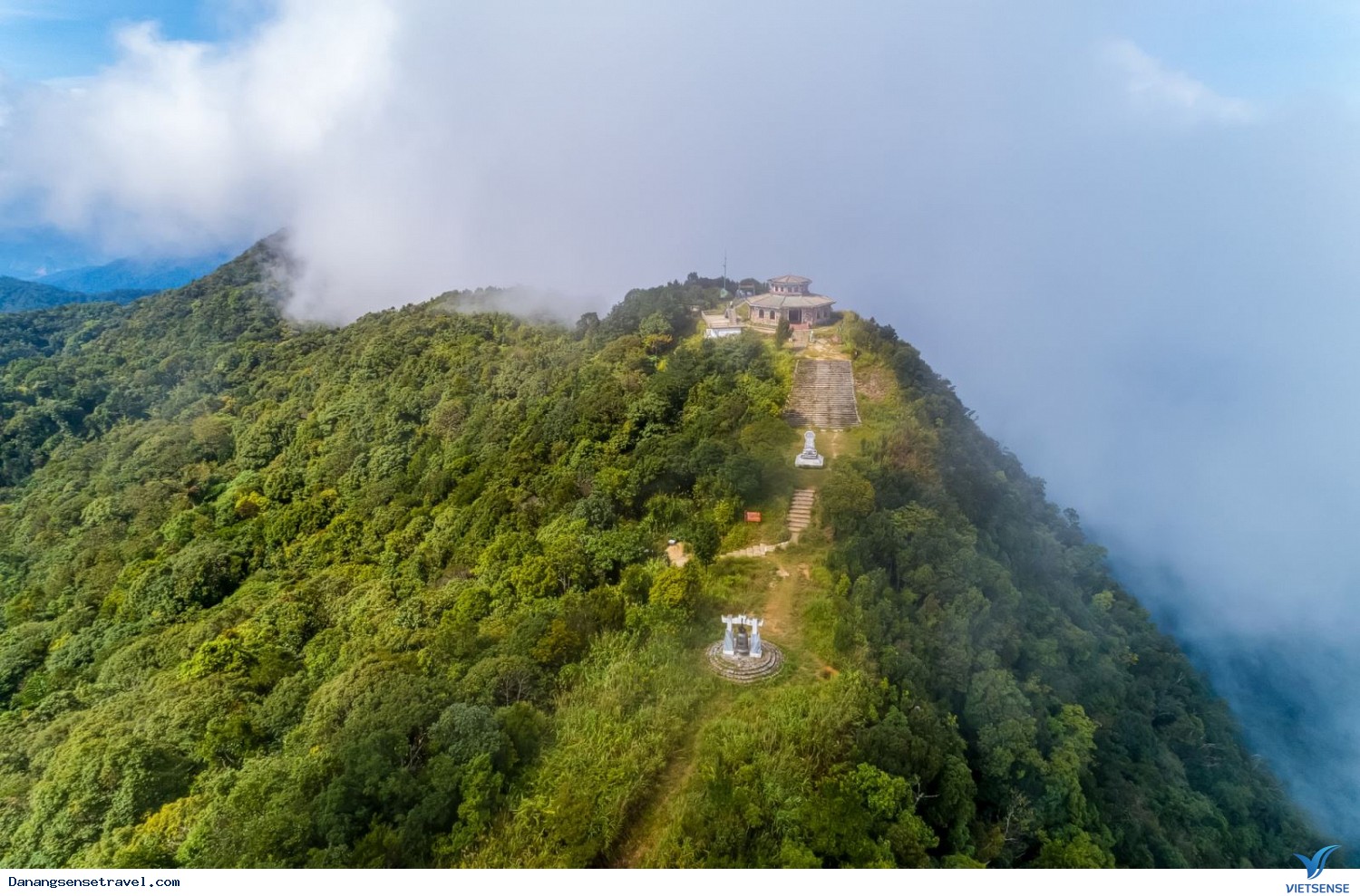 Đỉnh Bạch Mã Đỉnh Bạch Mã