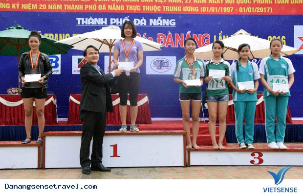 Giải Việt dã-Chạy vũ trang truyền thống Báo Đà Nẵng - Ảnh 3 Giải Việt dã-Chạy vũ trang truyền thống Báo Đà Nẵng - Ảnh 3