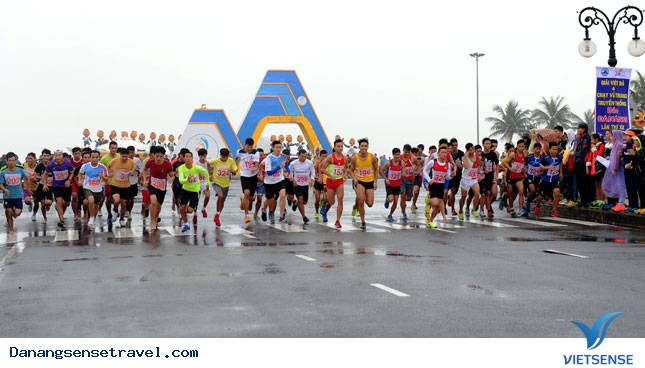 Giải Việt dã-Chạy vũ trang truyền thống Báo Đà Nẵng - Ảnh 1 Giải Việt dã-Chạy vũ trang truyền thống Báo Đà Nẵng - Ảnh 1