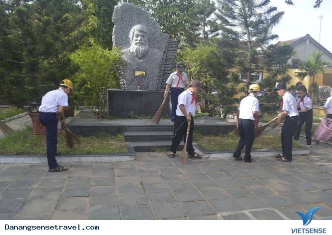 Hiệp sĩ Ba Lan nhà tiên tri của Hội An - Ảnh 1 Hiệp sĩ Ba Lan nhà tiên tri của Hội An - Ảnh 1