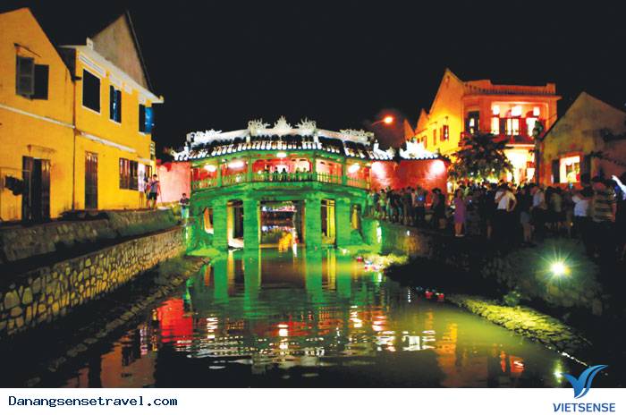 Hội An tổ chức nhiều hoạt động chào năm mới - Ảnh 1 Hội An tổ chức nhiều hoạt động chào năm mới - Ảnh 1