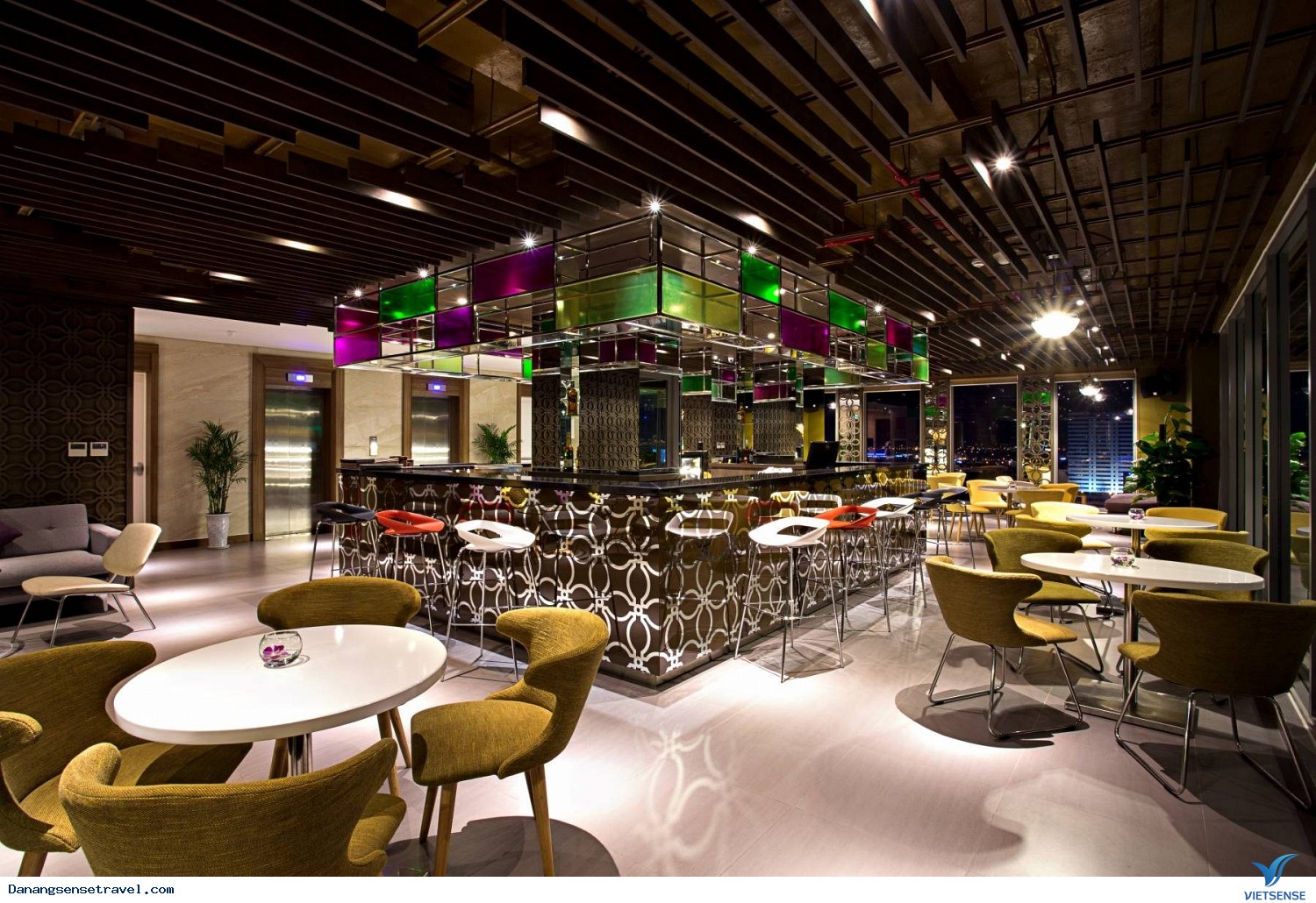 Khách sạn đẳng cấp 4 sao Vanda