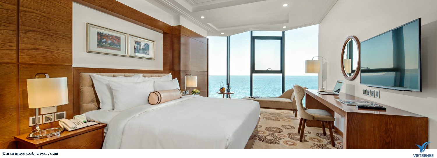 Khách sạn đẳng cấp 4 sao Paris Deli