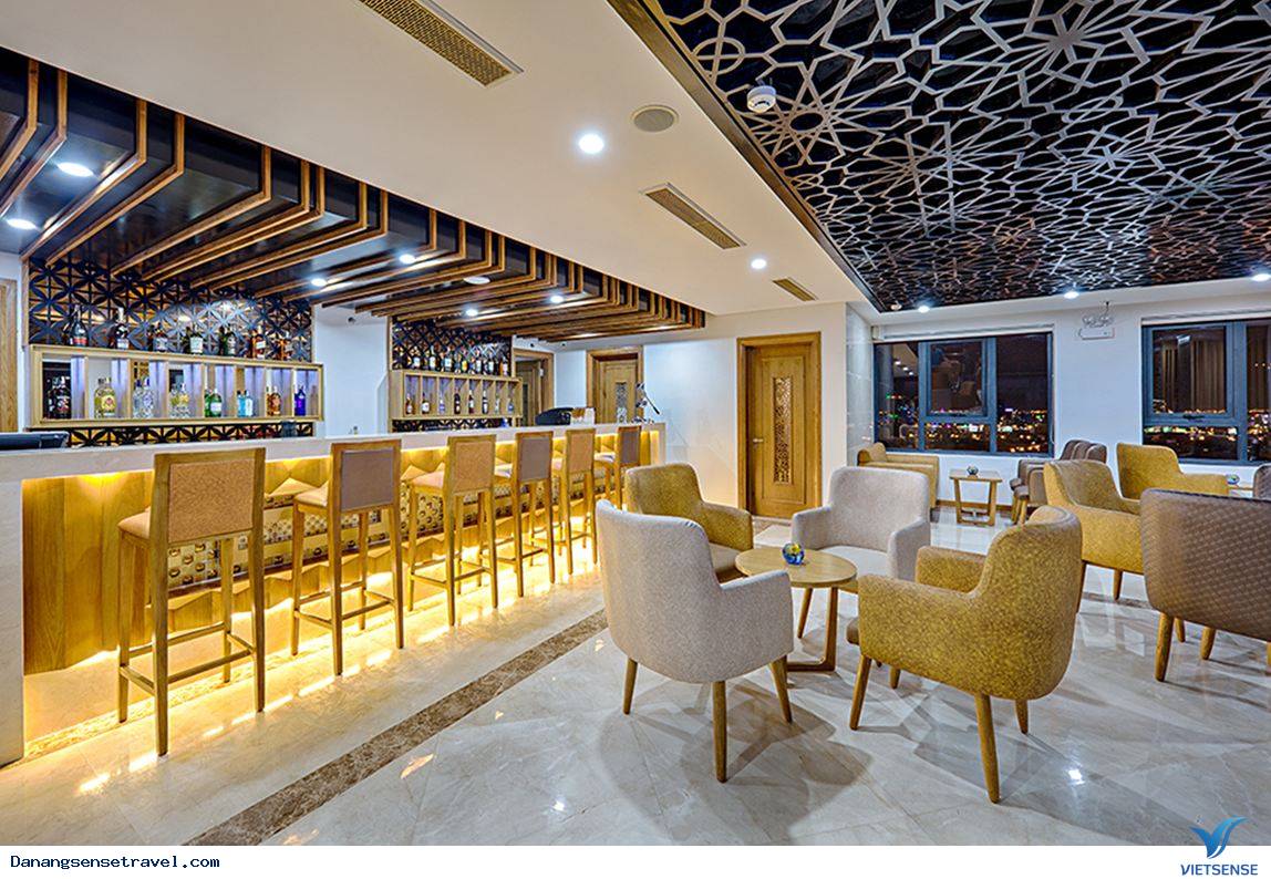 Khách sạn đẳng cấp 4 sao Paris Deli