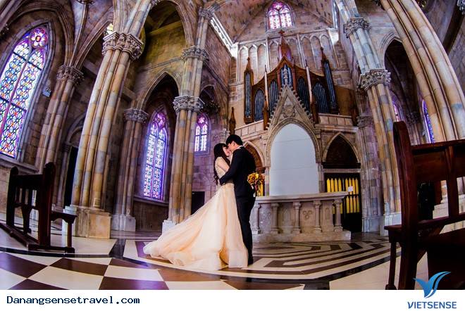 Khám Phá Không Gian Làng Pháp Thơ Mộng Trên Đỉnh Bà Nà - Ảnh 7 Khám Phá Không Gian Làng Pháp Thơ Mộng Trên Đỉnh Bà Nà - Ảnh 7