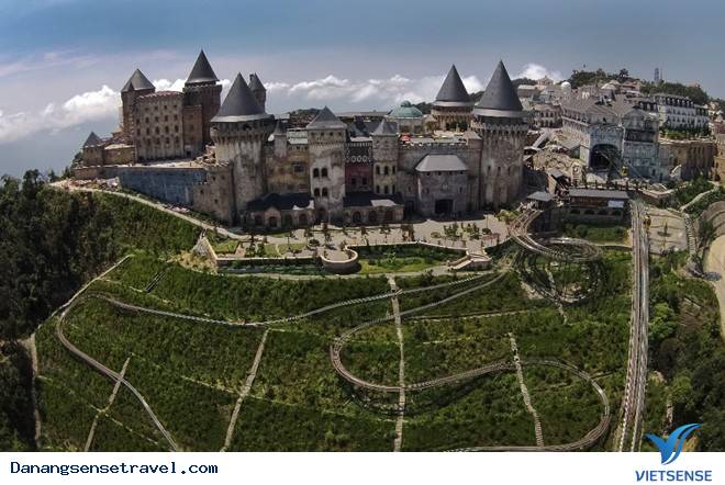 Khám Phá Không Gian Làng Pháp Thơ Mộng Trên Đỉnh Bà Nà - Ảnh 2 Khám Phá Không Gian Làng Pháp Thơ Mộng Trên Đỉnh Bà Nà - Ảnh 2