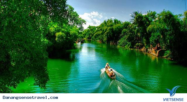 Khám phá những điều thú vị khi đi thăm quan Huế - Ảnh 1 Khám phá những điều thú vị khi đi thăm quan Huế - Ảnh 1