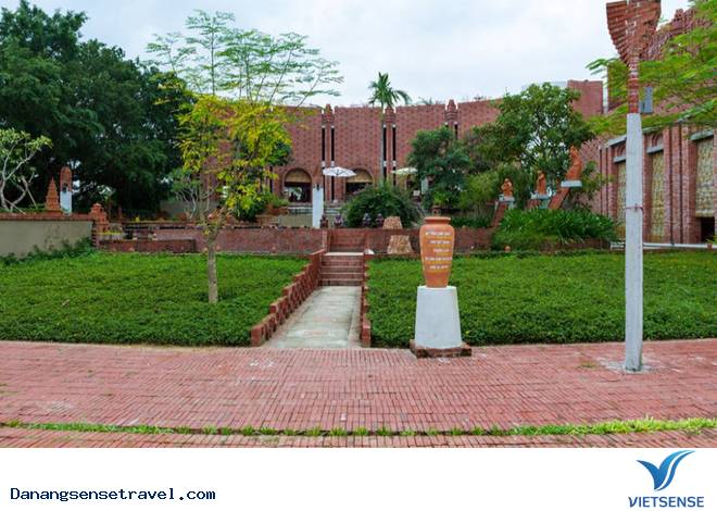 Kỳ quan thế giới thu nhỏ ở công viên đất nung Thanh Hà - Ảnh 3 Kỳ quan thế giới thu nhỏ ở công viên đất nung Thanh Hà - Ảnh 3