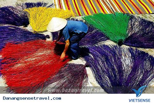 Chiếu hoa Cẩm Lê đi cùng lịch sử - Ảnh 1