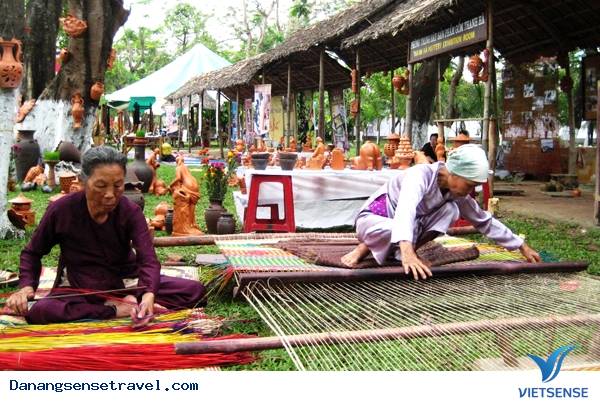 Chiếu hoa Cẩm Lê đi cùng lịch sử - Ảnh 2