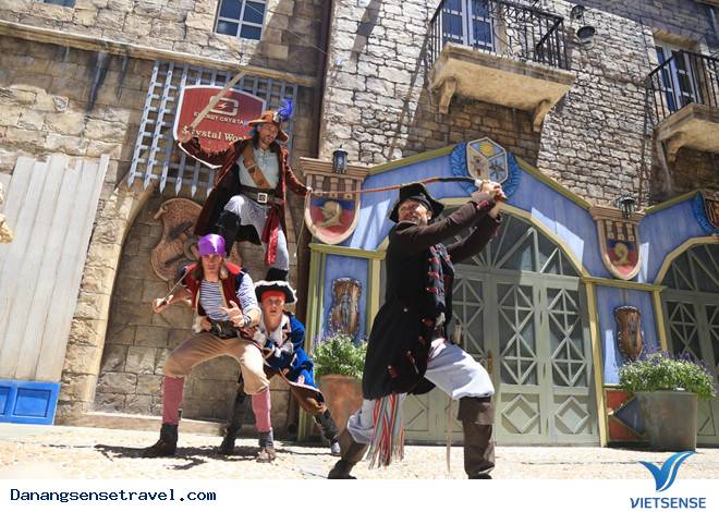 Lễ hội Carnival Bà Nà Hills sẽ trình diễn tại phố đi bộ Hồ Gươm - Ảnh 4 Lễ hội Carnival Bà Nà Hills sẽ trình diễn tại phố đi bộ Hồ Gươm - Ảnh 4