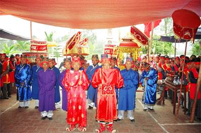 Lễ dựng cây nêu trước Đại Nội Huế - Ảnh 3 Lễ dựng cây nêu trước Đại Nội Huế - Ảnh 3