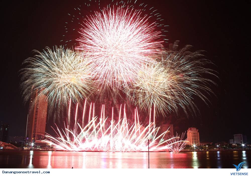 Lễ hội pháo hoa DIFF sẽ có xe hoa mô phỏng những cây cầu - Ảnh 4