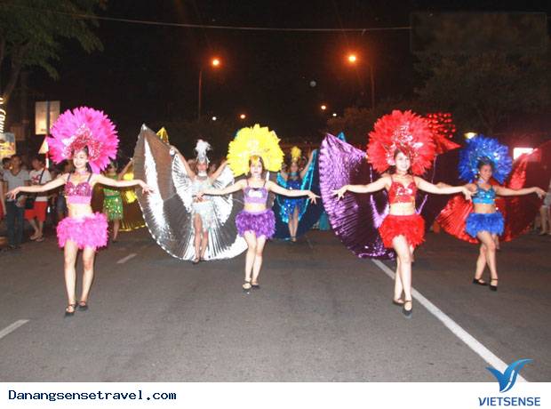 Lung linh sắc màu đêm hội Carnaval Đà Nẵng - Ảnh 3