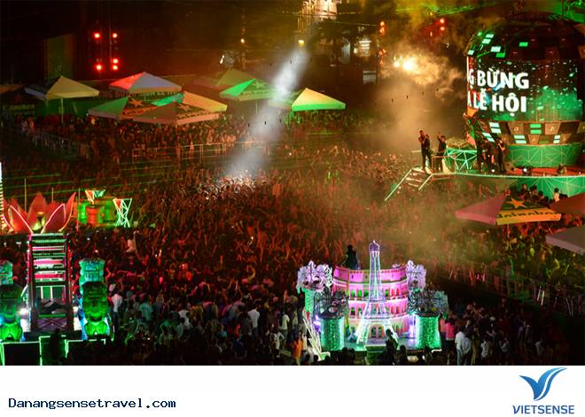 Lung linh sắc màu đêm hội Carnaval Đà Nẵng - Ảnh 1