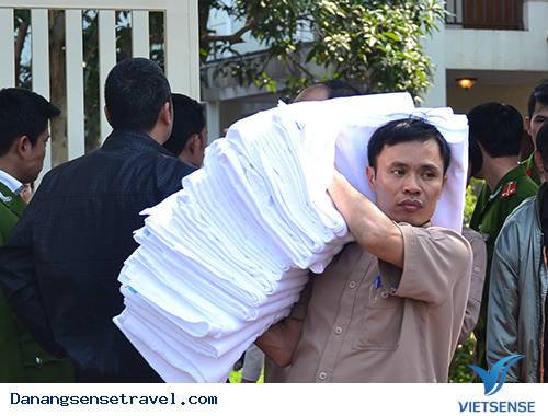 Người Dân Đà Nẵng Tiếc Thương Ông Nguyễn Bá Thanh - Ảnh 1 Người Dân Đà Nẵng Tiếc Thương Ông Nguyễn Bá Thanh - Ảnh 1