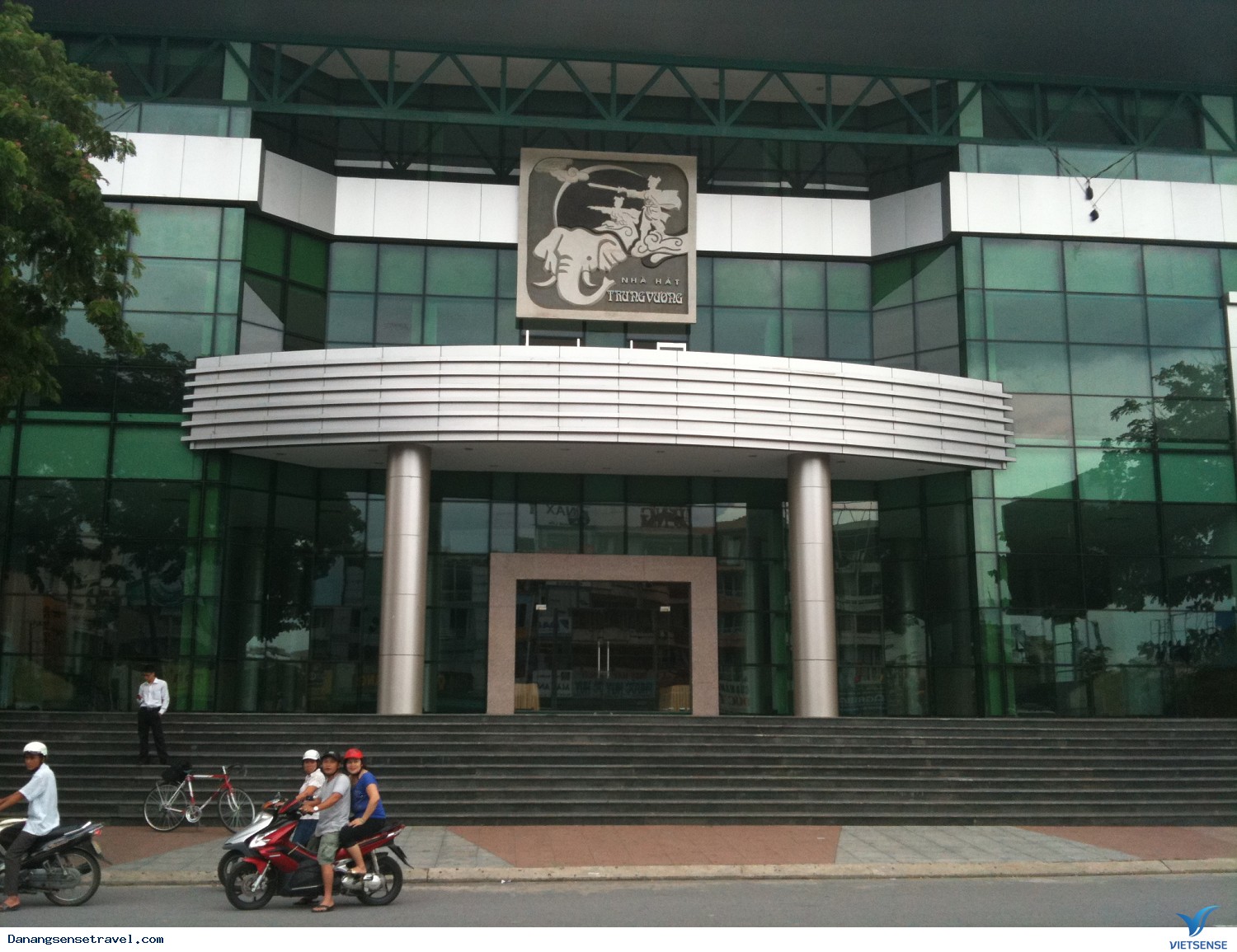 Địa chỉ nhà hát Trưng Vương