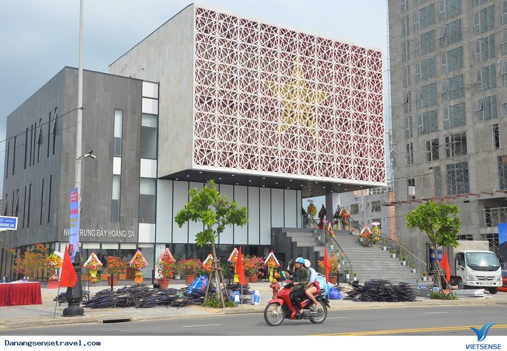 Nhà trưng bày Hoàng Sa - Ảnh 1 Nhà trưng bày Hoàng Sa - Ảnh 1