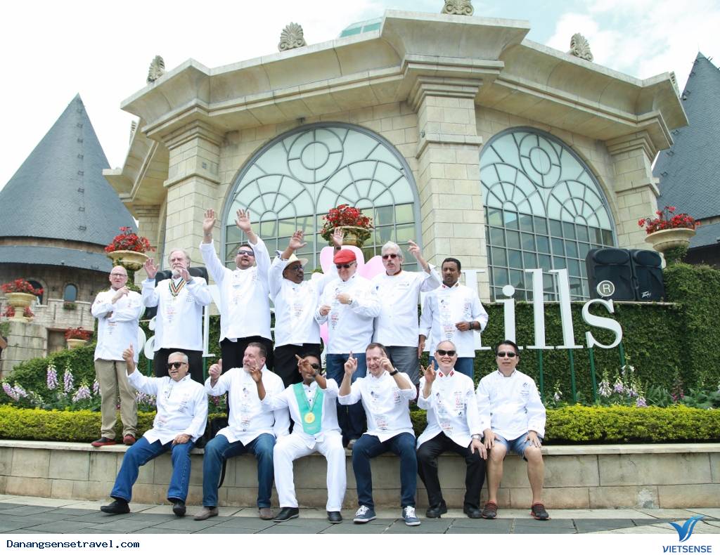 Những đầu bếp quốc tế trổ tài tại Bà Nà Hills - Ảnh 3 Những đầu bếp quốc tế trổ tài tại Bà Nà Hills - Ảnh 3
