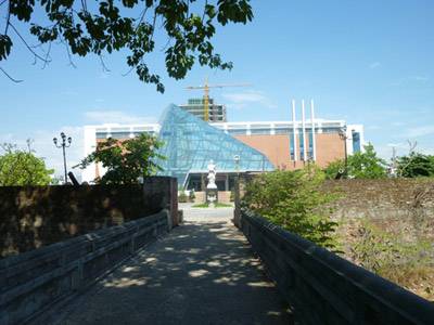 Lối Vào Cửa Đông Thành