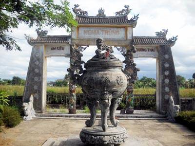 hành trình Đà Nẵng về thăm nghĩa trũng hòa vang