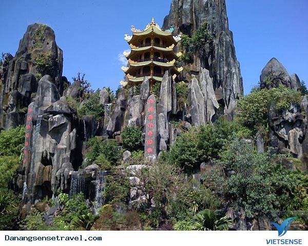 Những ngọn núi vua Minh Mạng ba lần ngự du - Ảnh 2 Những ngọn núi vua Minh Mạng ba lần ngự du - Ảnh 2