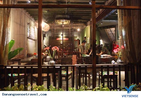 Những Quán Cafe Độc Đáo Hút Khách Tại Đà Nẵng - Ảnh 4 Những Quán Cafe Độc Đáo Hút Khách Tại Đà Nẵng - Ảnh 4