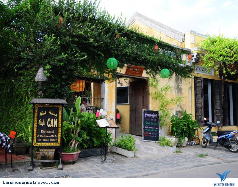 Café sáng sớm ngắm phố cổ ven sông Hoài