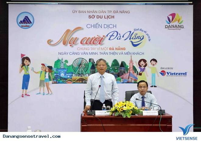 Nụ cười Đà Nẵng Thân thiện với khách thăm quan - Ảnh 1 Nụ cười Đà Nẵng Thân thiện với khách thăm quan - Ảnh 1