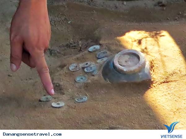 Phát Hiện Nhiều Hiện Vật Cổ Tại Di Chỉ Vườn Đình Khuê Bắc - Ảnh 2 Phát Hiện Nhiều Hiện Vật Cổ Tại Di Chỉ Vườn Đình Khuê Bắc - Ảnh 2