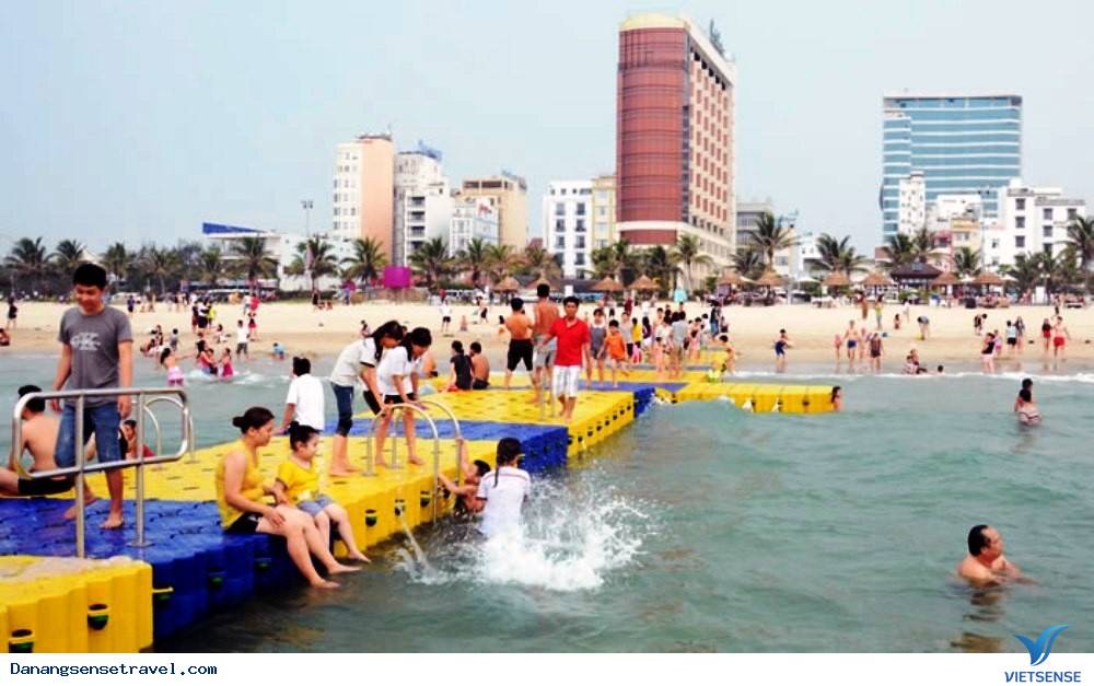 Phố hành trình xuyên đêm tại Đà Nẵng - Ảnh 2 Phố hành trình xuyên đêm tại Đà Nẵng - Ảnh 2