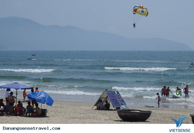 Phố hành trình xuyên đêm tại Đà Nẵng - Ảnh 3 Phố hành trình xuyên đêm tại Đà Nẵng - Ảnh 3