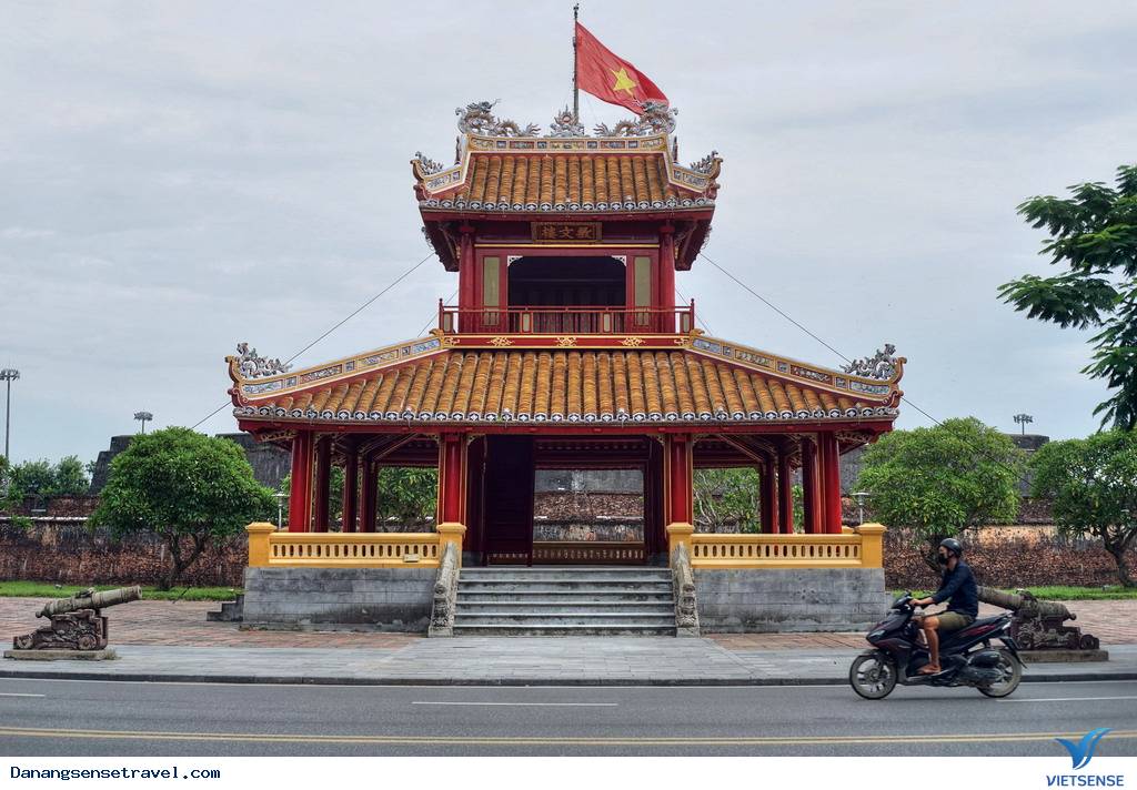 Phu Văn Lâu - Ảnh 1