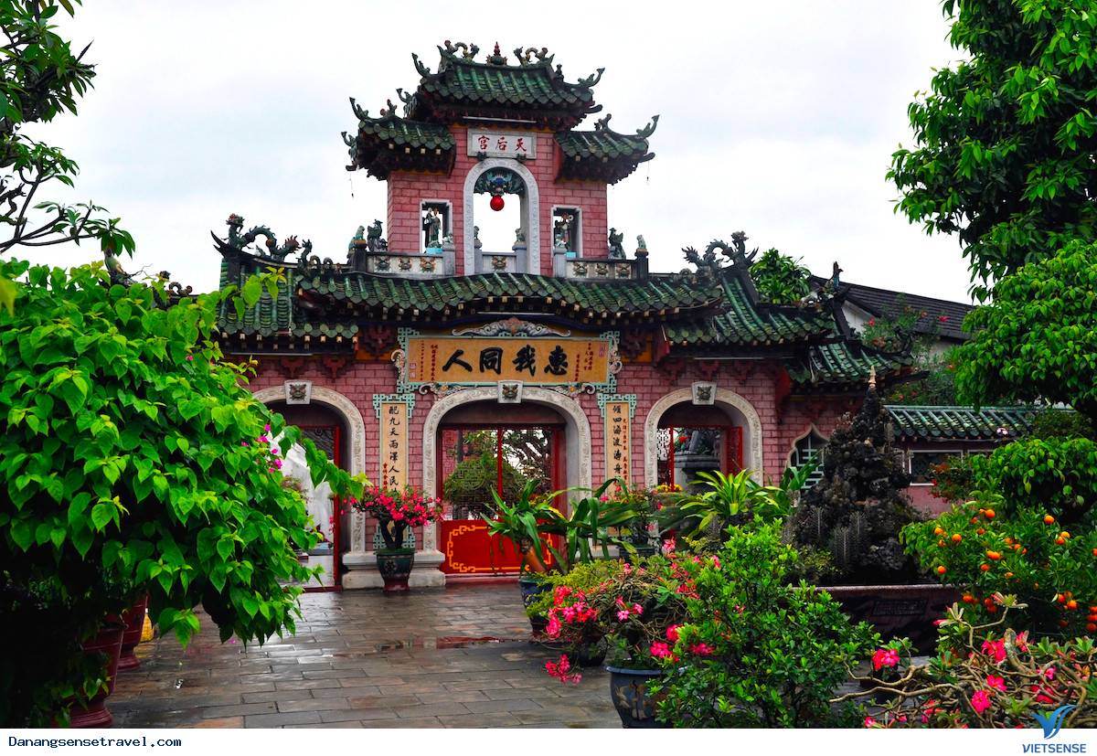 Tham quan hội quán người Hoa ở phố cổ Hội An - Ảnh 3 Tham quan hội quán người Hoa ở phố cổ Hội An - Ảnh 3