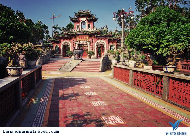 Tham quan hội quán người Hoa ở phố cổ Hội An - Ảnh 2 Tham quan hội quán người Hoa ở phố cổ Hội An - Ảnh 2